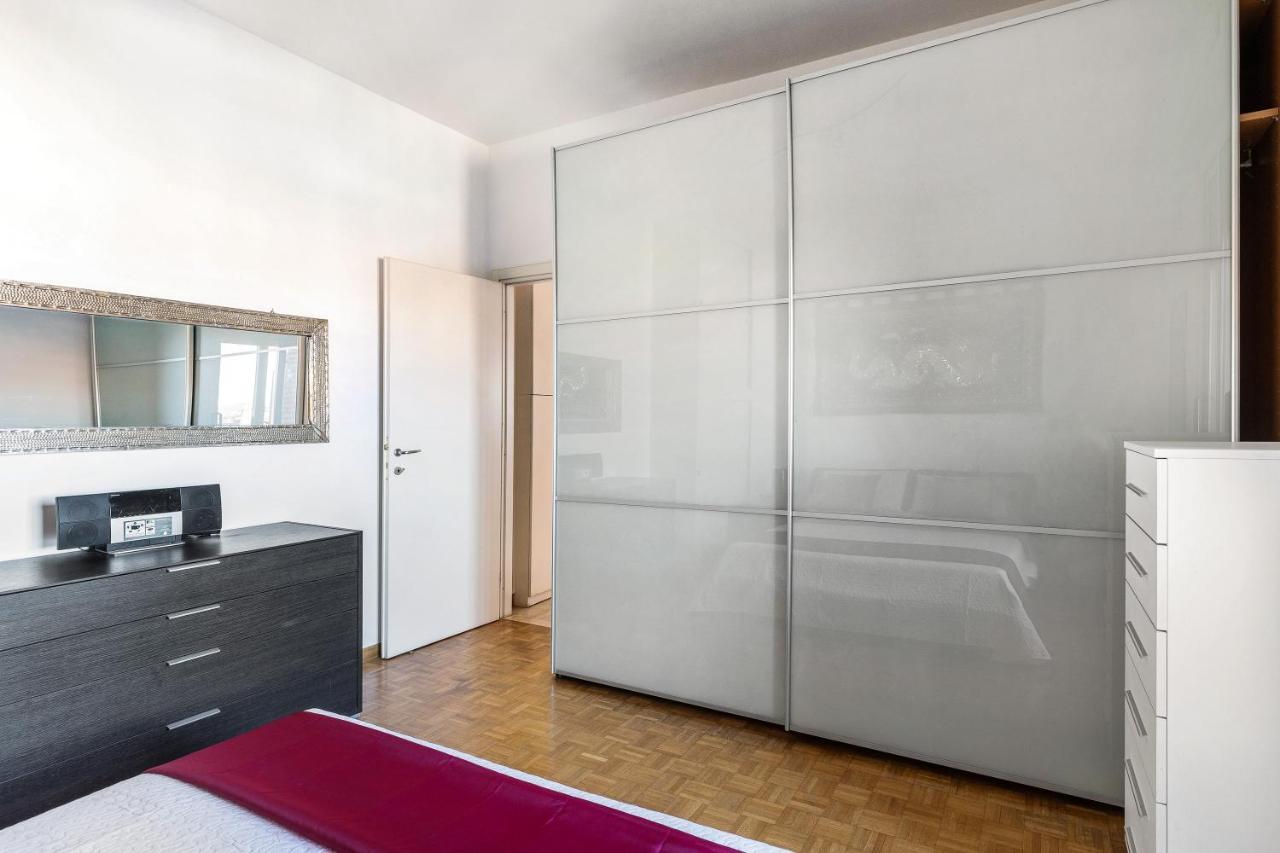 051 Living Apartment Болоня Екстериор снимка