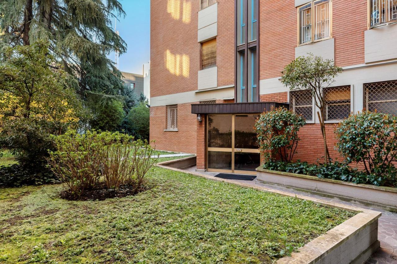 051 Living Apartment Болоня Екстериор снимка