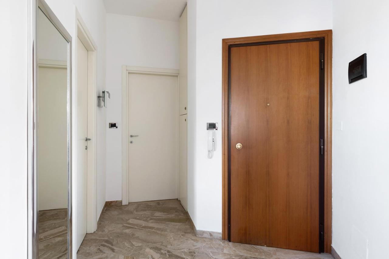 051 Living Apartment Болоня Екстериор снимка