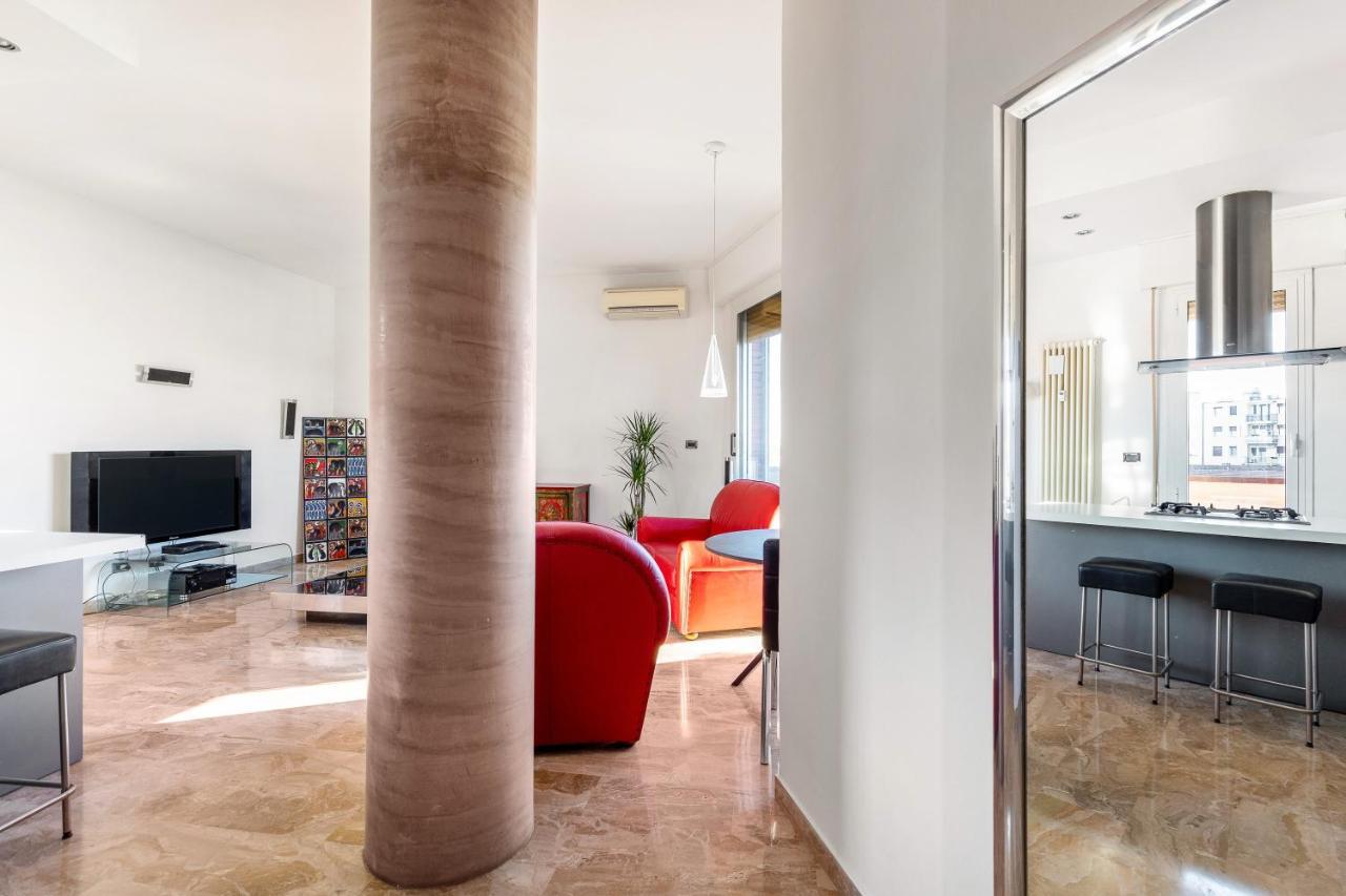 051 Living Apartment Болоня Екстериор снимка